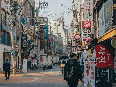 휠체어 경사로 설치 '모두의 1층'