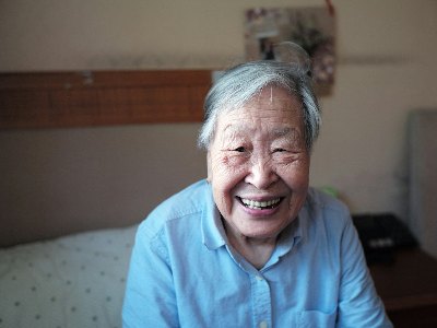헤어진 가족과 다시 찍는 가족사진
